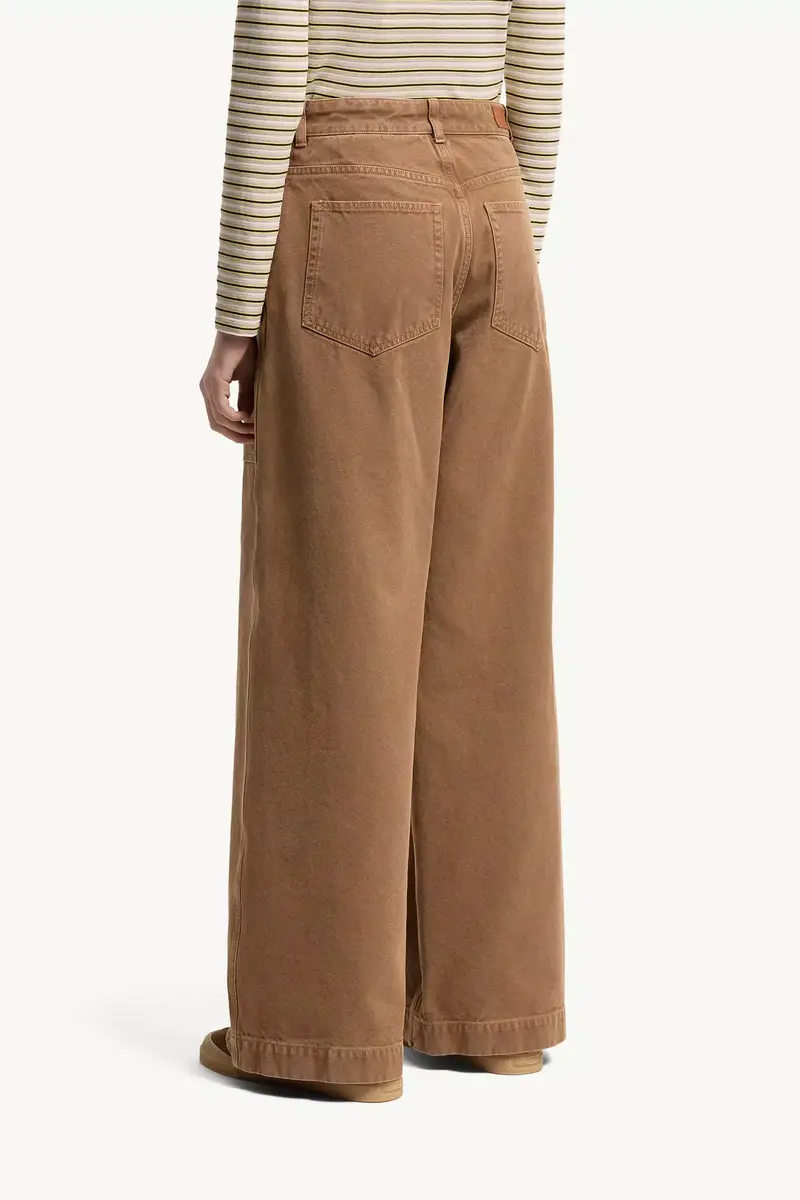 Moncler Leather Logo Cotton Pants | Thumbnail 6 Moncler Leather Logo Cotton Pants | Thumbnail 6