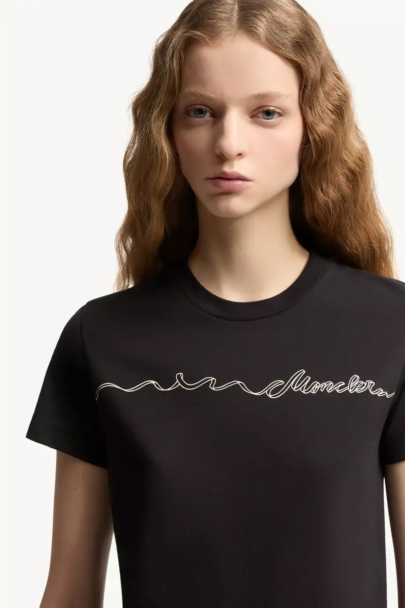 Moncler Ribbon Logo Cotton T-shirt | Thumbnail 7 Moncler Ribbon Logo Cotton T-shirt | Thumbnail 7