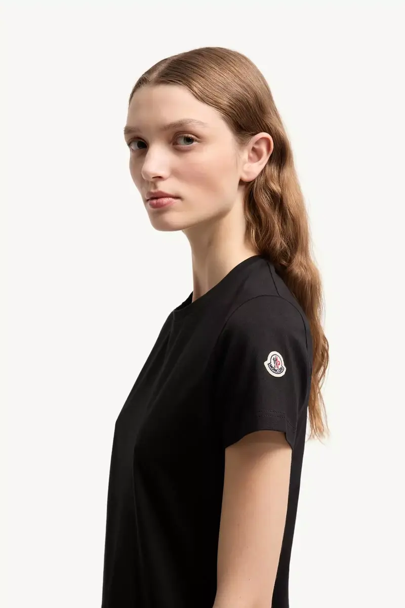 Moncler Logo Patch Cotton Jersey T-shirt | Thumbnail 3 Moncler Logo Patch Cotton Jersey T-shirt | Thumbnail 3