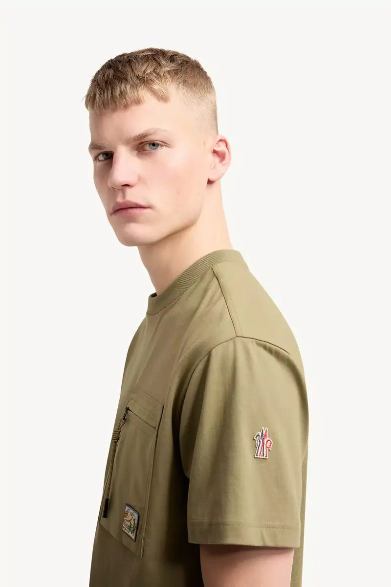 Moncler Grenoble Utility Pocket Cotton T-shirt | Thumbnail 4