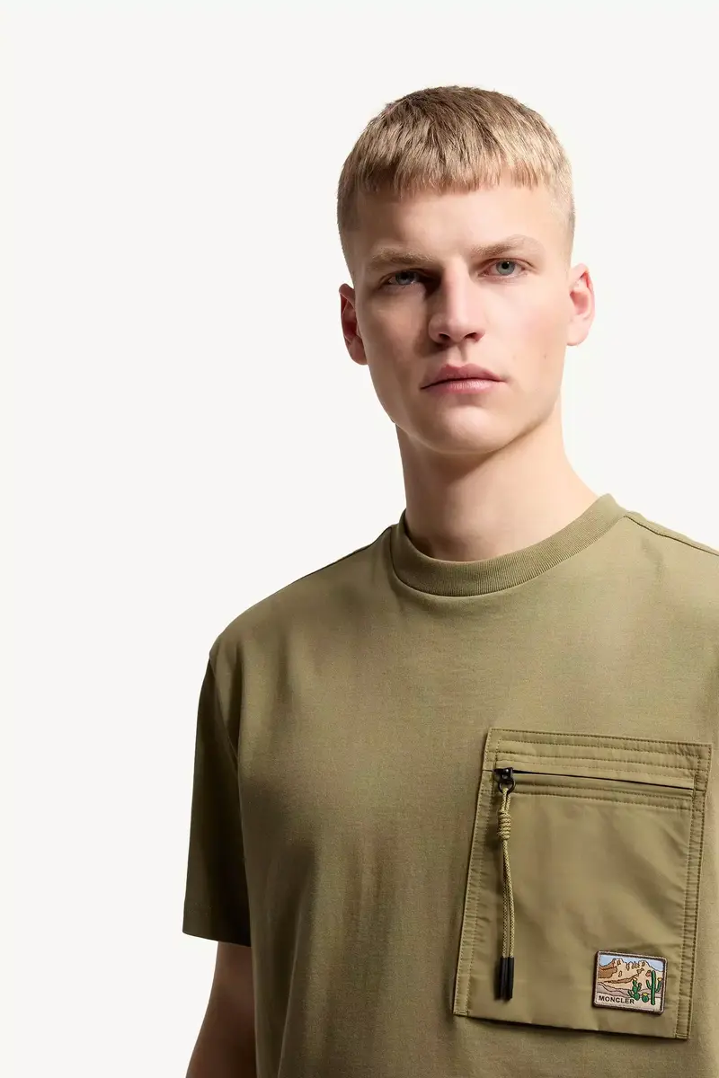 Moncler Grenoble Utility Pocket Cotton T-shirt | Thumbnail 7
