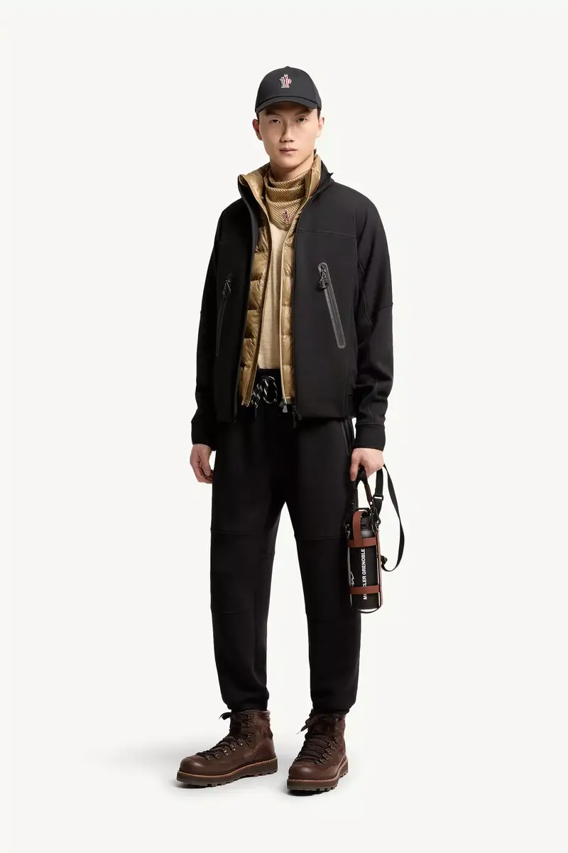Moncler Grenoble Logo Sweatpants | Thumbnail 3 Moncler Grenoble Logo Sweatpants | Thumbnail 3
