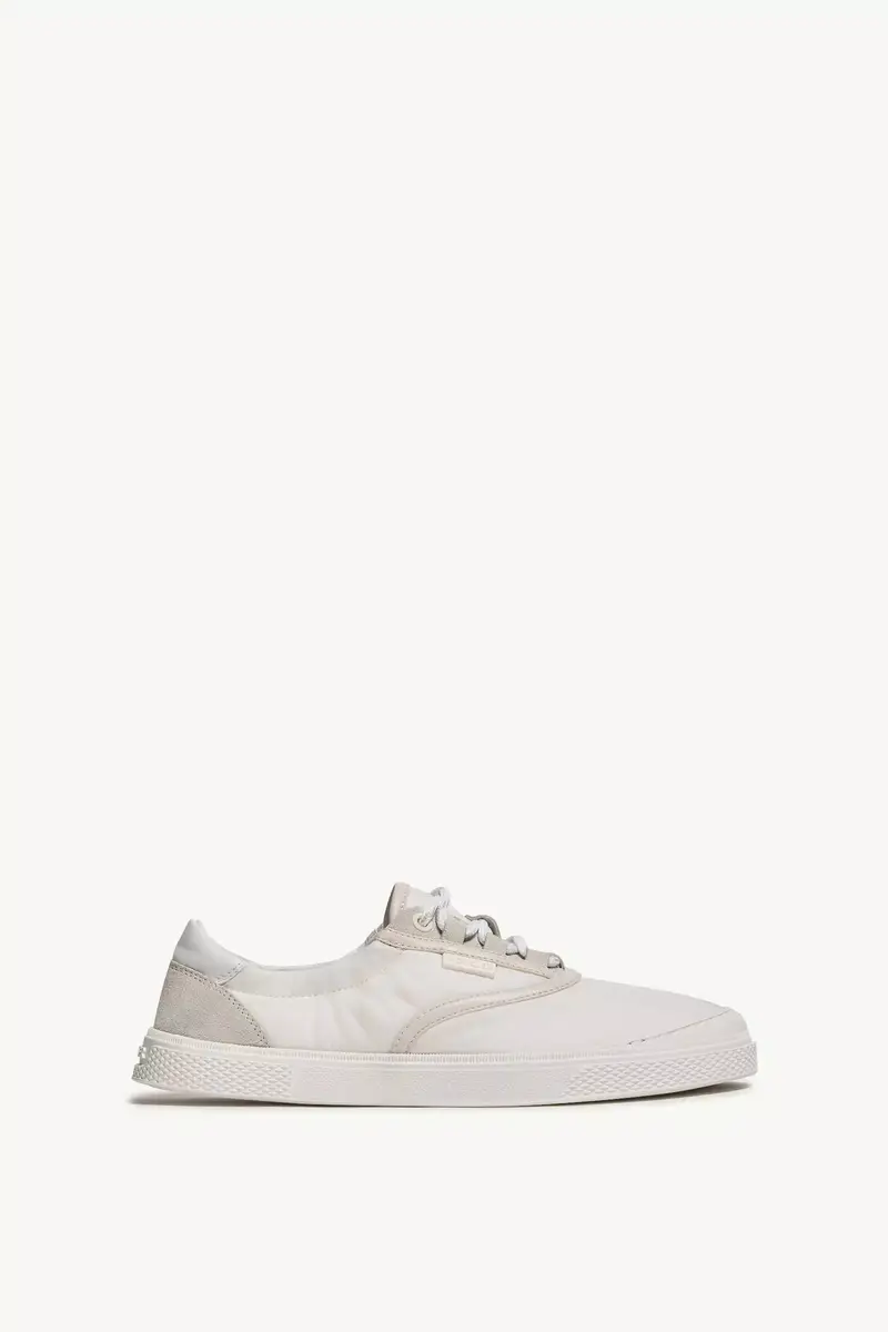 Moncler Vera Leisure Nylon Sneakers | Thumbnail 2 Moncler Vera Leisure Nylon Sneakers | Thumbnail 2
