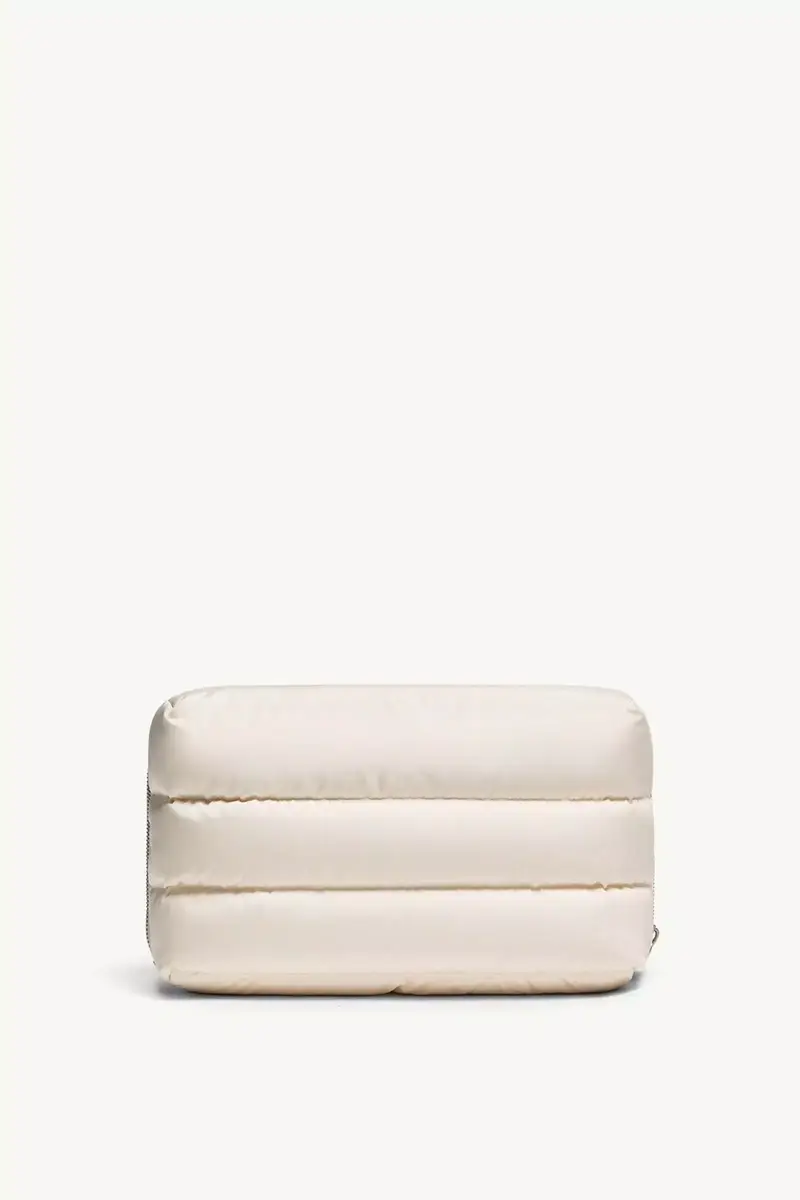 Moncler Caradoc Quilted Beauty Case | Thumbnail 4 Moncler Caradoc Quilted Beauty Case | Thumbnail 4