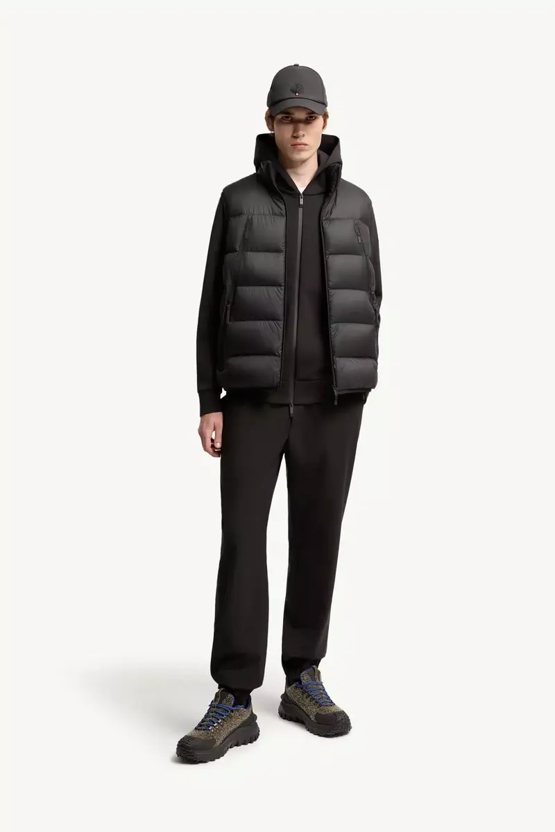 Moncler Reticone Down Vest | Thumbnail 3 Moncler Reticone Down Vest | Thumbnail 3