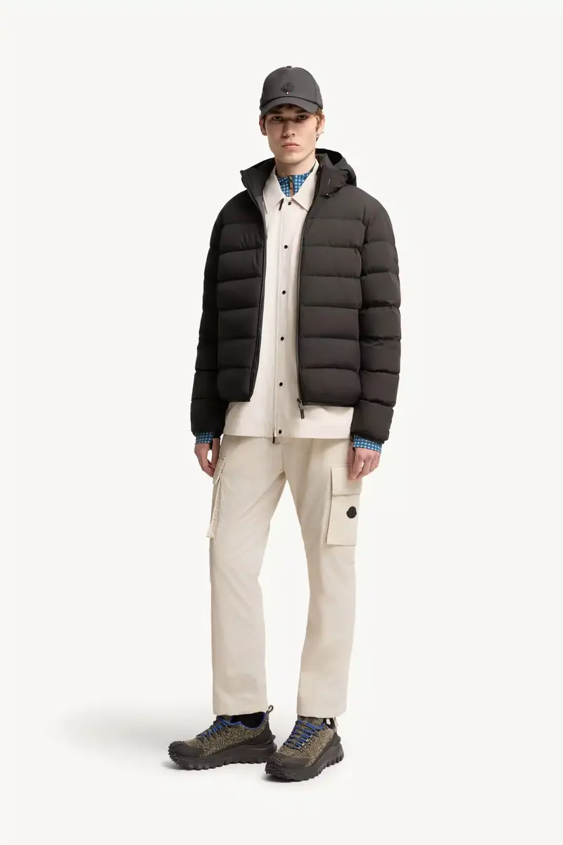 Moncler Arajoki Hooded Short Down Jacket | Thumbnail 3