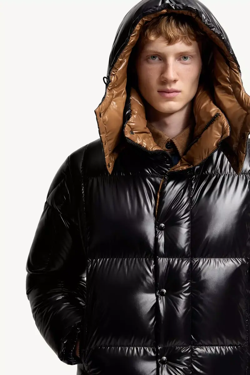 Moncler Parana Hooded Short Down Jacket | Thumbnail 7