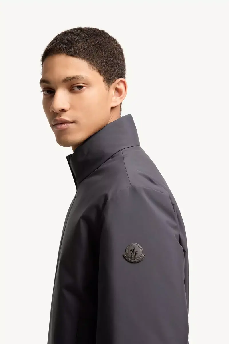 Moncler Luserna Short Down Jacket | Thumbnail 4