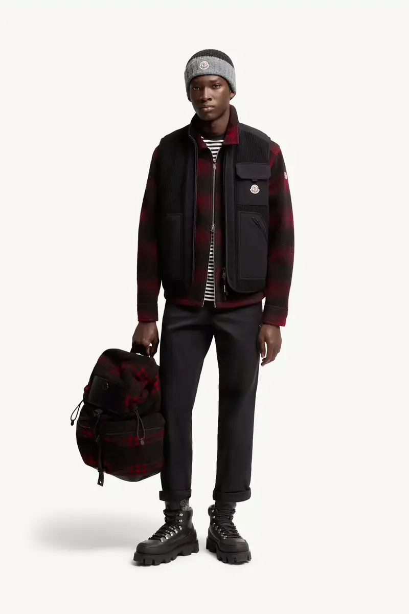 Moncler Lenevra Down Vest | Thumbnail 3