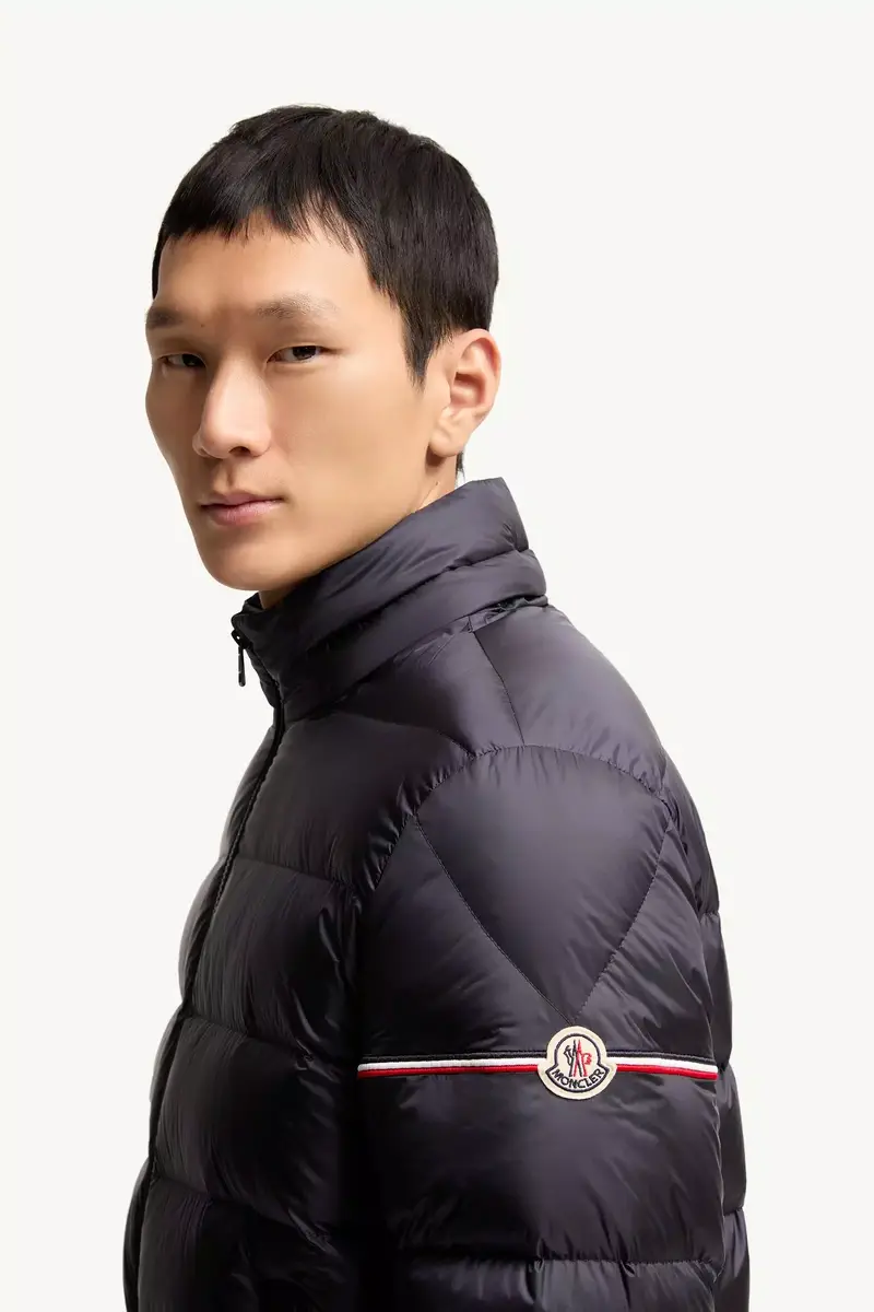 Moncler Ravenlock Hooded Short Down Jacket | Thumbnail 4
