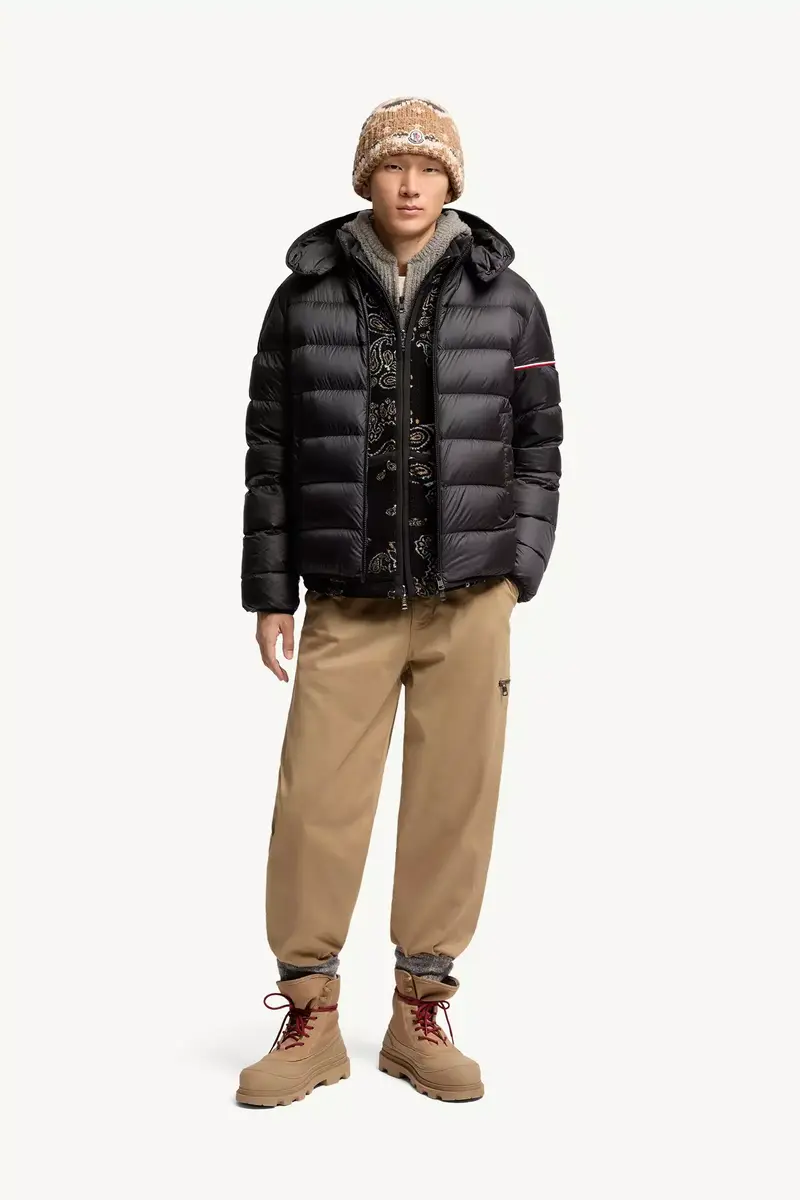 Moncler Ravenlock Hooded Short Down Jacket | Thumbnail 3