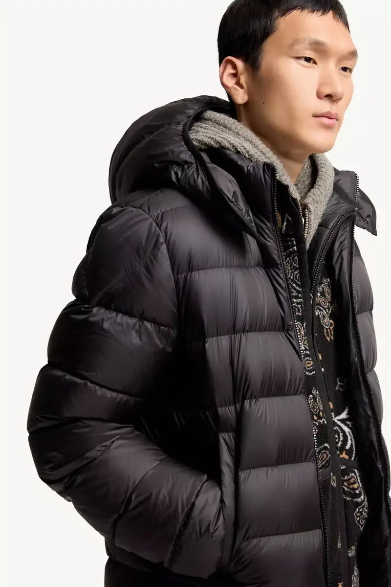 Moncler Ravenlock Hooded Short Down Jacket | Thumbnail 7