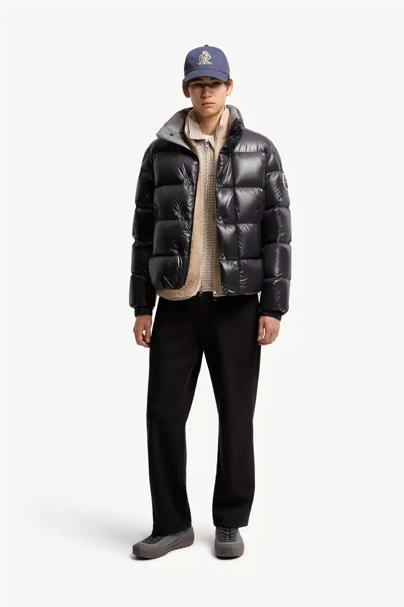 Moncler Bendola Laqué Short Down Jacket | Thumbnail 3 Moncler Bendola Laqué Short Down Jacket | Thumbnail 3