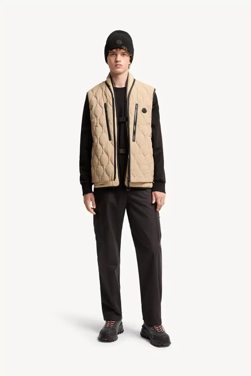 Moncler Arapot Froisse Technique Short Down Vest | Thumbnail 3