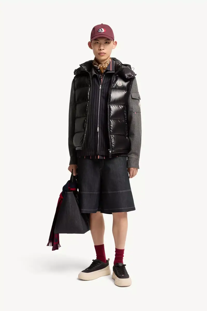 Moncler Bormes Hooded Down Vest | Thumbnail 3