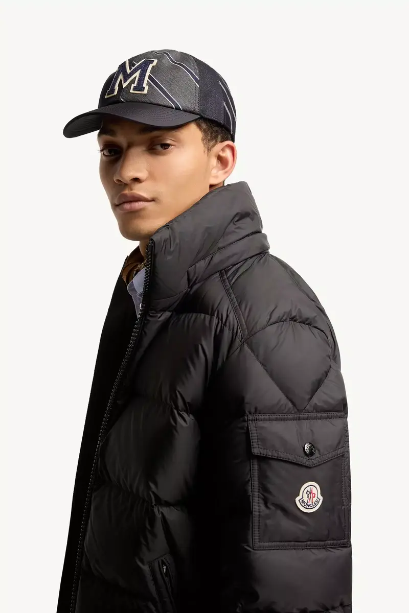 Moncler Mayaf Hooded Short Down Jacket | Thumbnail 4