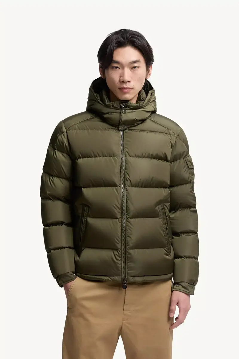 Moncler Maya Matte Short Down Jacket | Thumbnail 5
