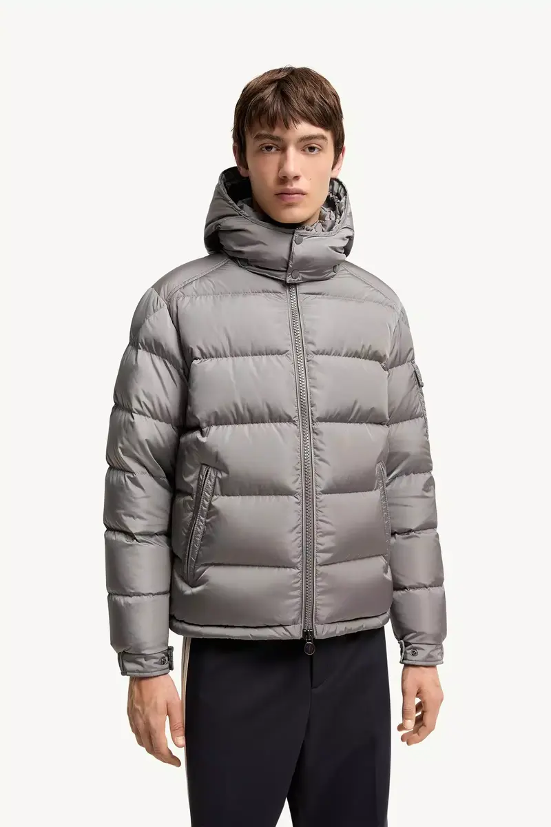 Moncler Maya Matte Short Down Jacket | Thumbnail 5