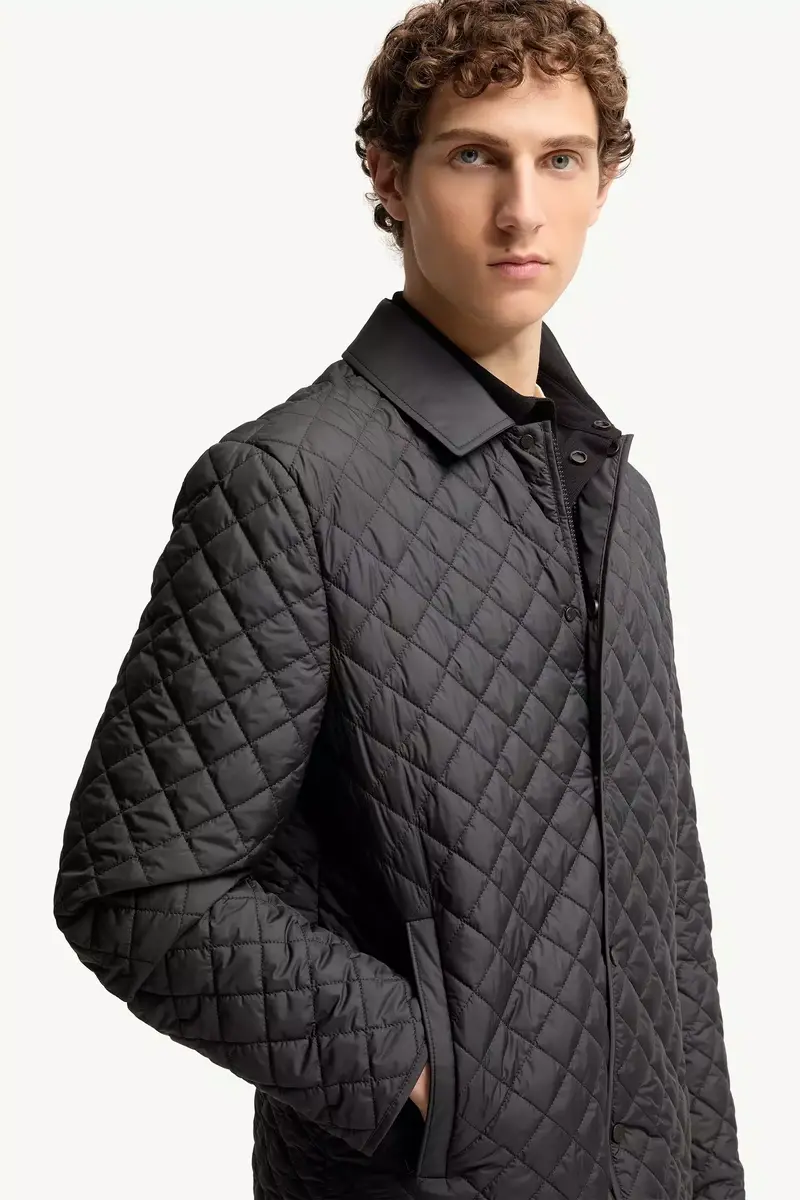 Moncler Avrelie Diamond Quilted Padded Shirt Jacket | Thumbnail 7 Moncler Avrelie Diamond Quilted Padded Shirt Jacket | Thumbnail 7