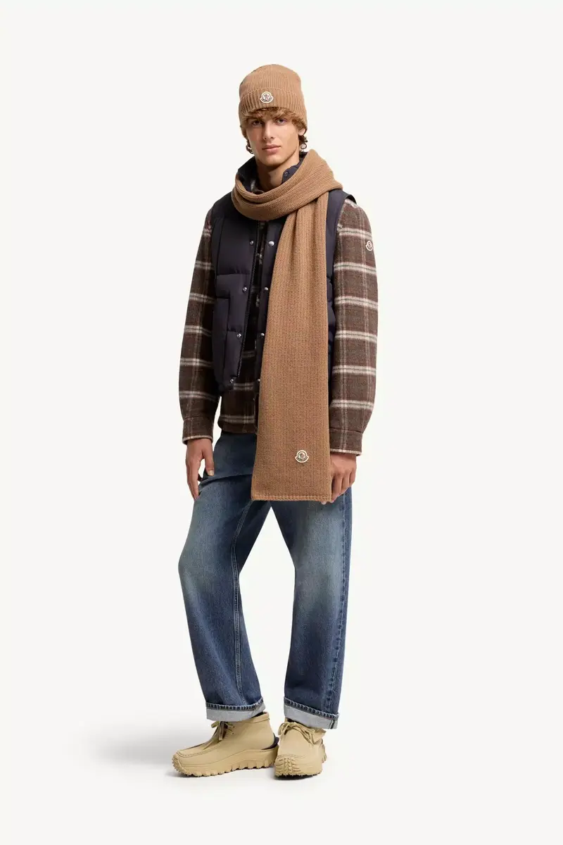 Moncler Wool Blend Logo Scarf | Thumbnail 3