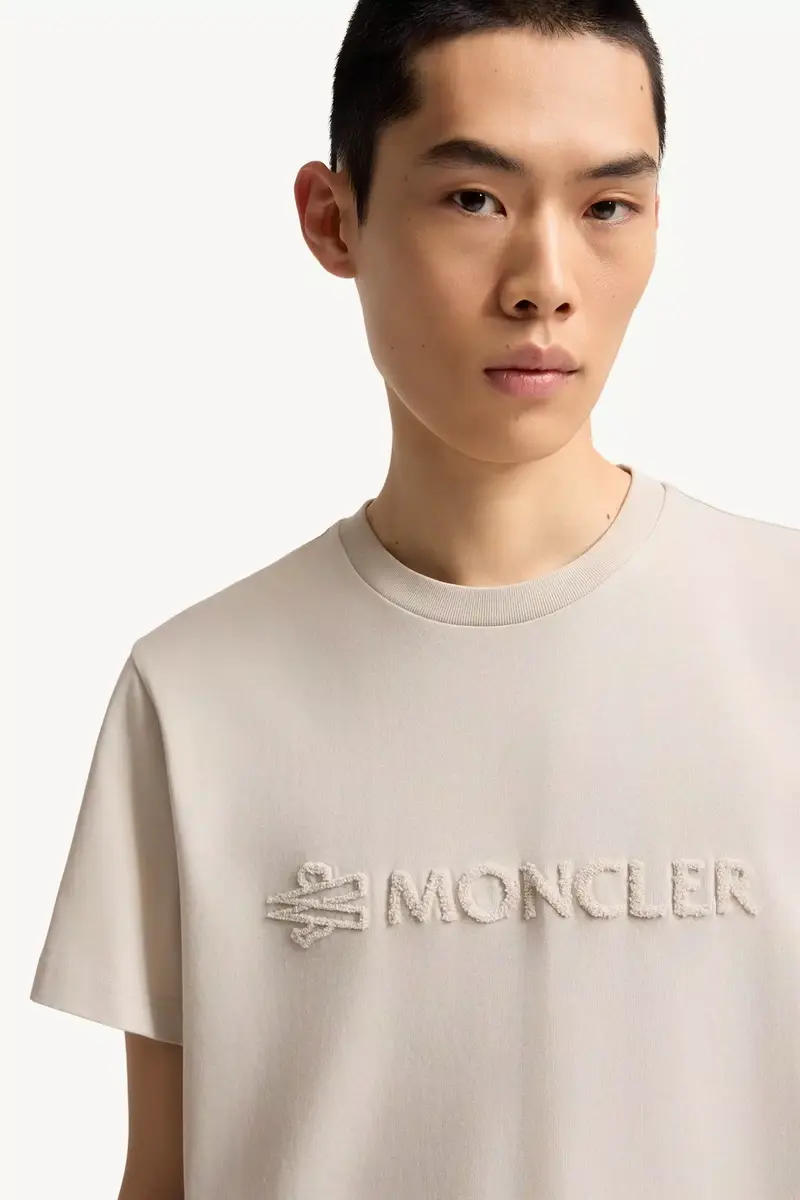 Moncler Logo Cotton T-shirt | Thumbnail 6 Moncler Logo Cotton T-shirt | Thumbnail 6