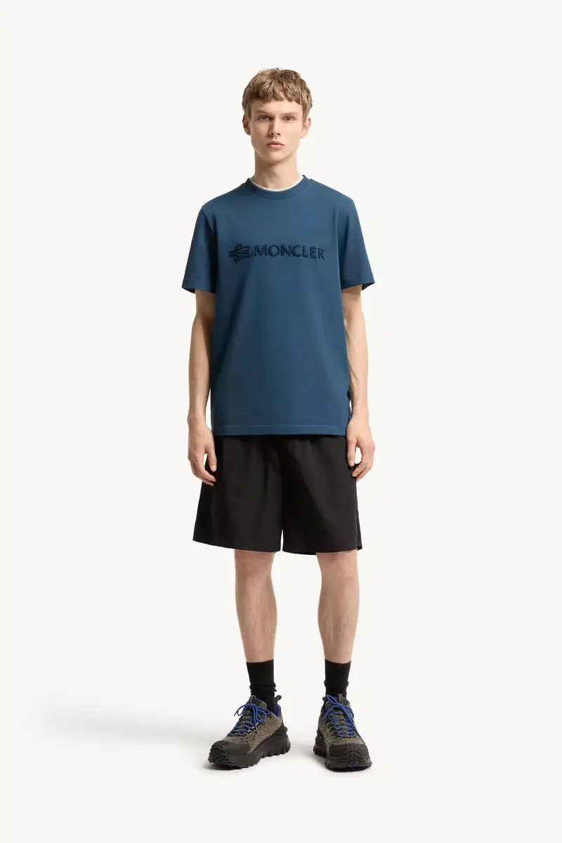 Moncler Logo Cotton T-shirt | Thumbnail 3