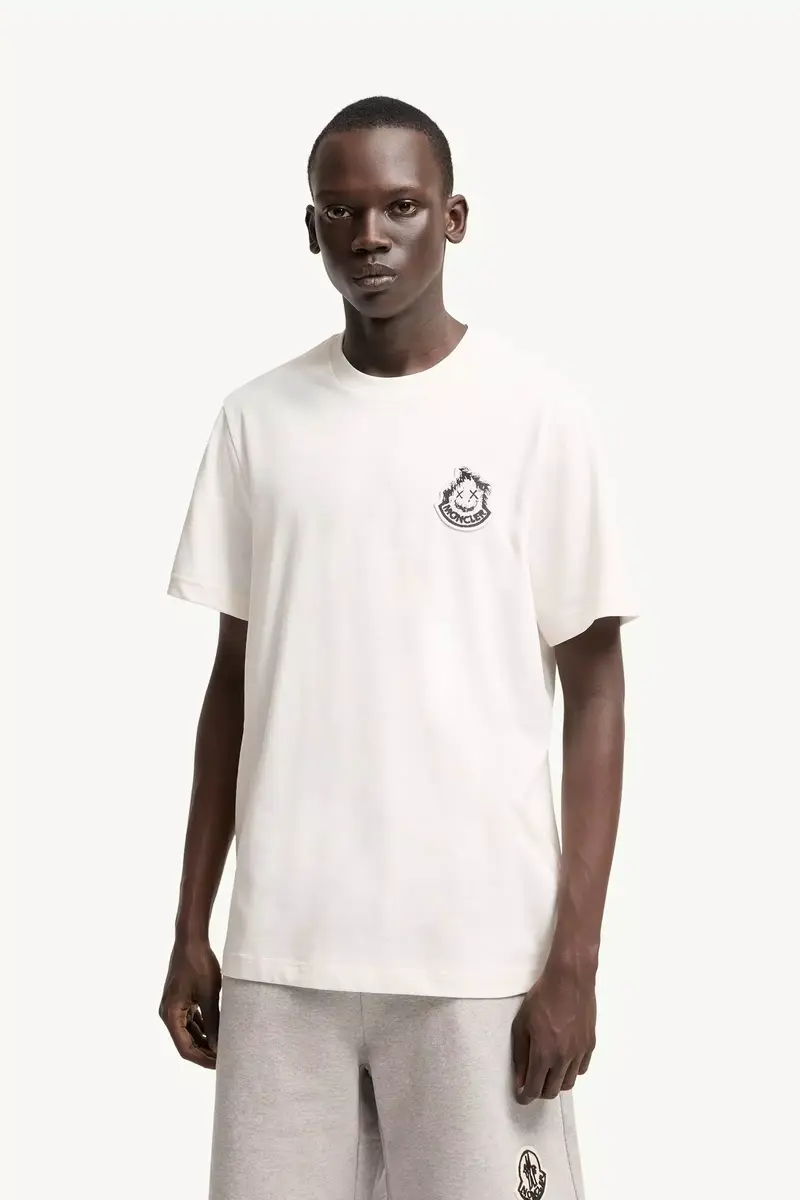 Moncler Logo Cotton T-shirt | Thumbnail 4 Moncler Logo Cotton T-shirt | Thumbnail 4