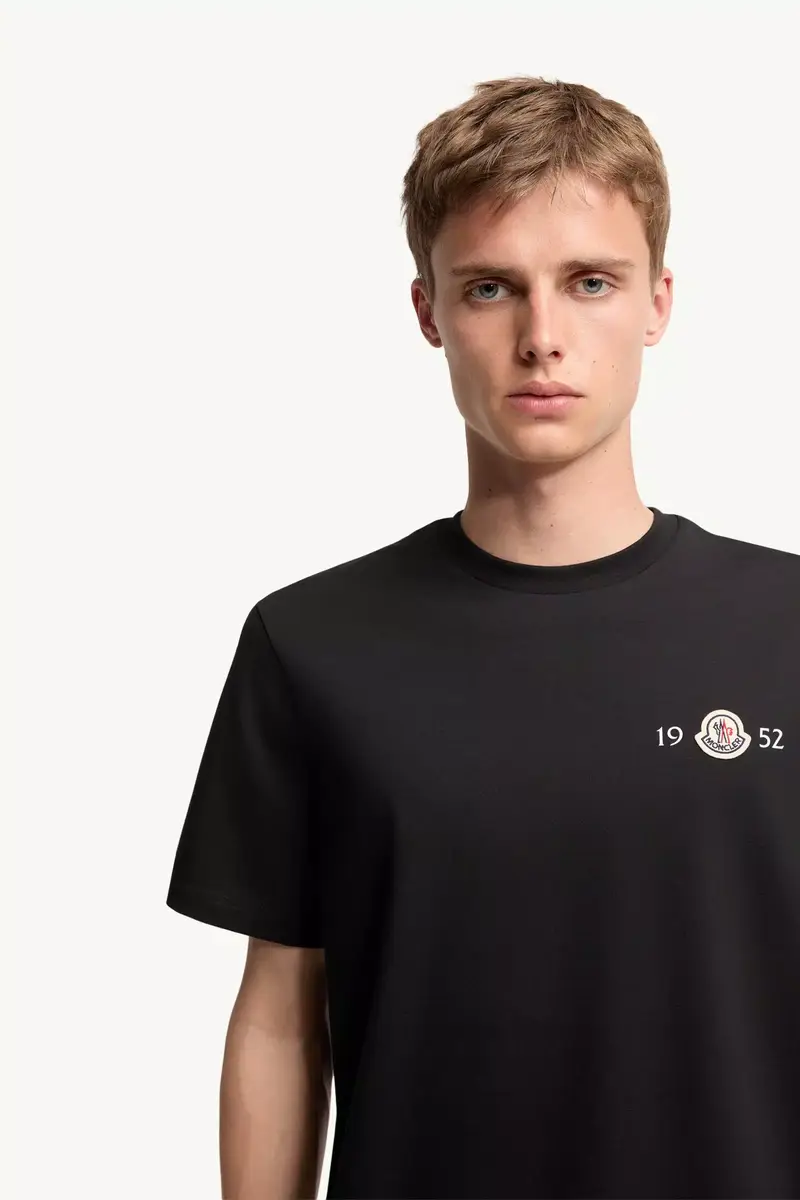 Moncler Logo Cotton T-shirt | Thumbnail 6 Moncler Logo Cotton T-shirt | Thumbnail 6