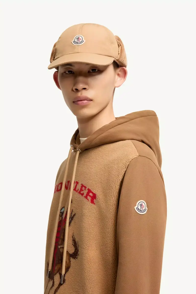 Moncler Horse Jacquard Teddy Hoodie | Thumbnail 4 Moncler Horse Jacquard Teddy Hoodie | Thumbnail 4