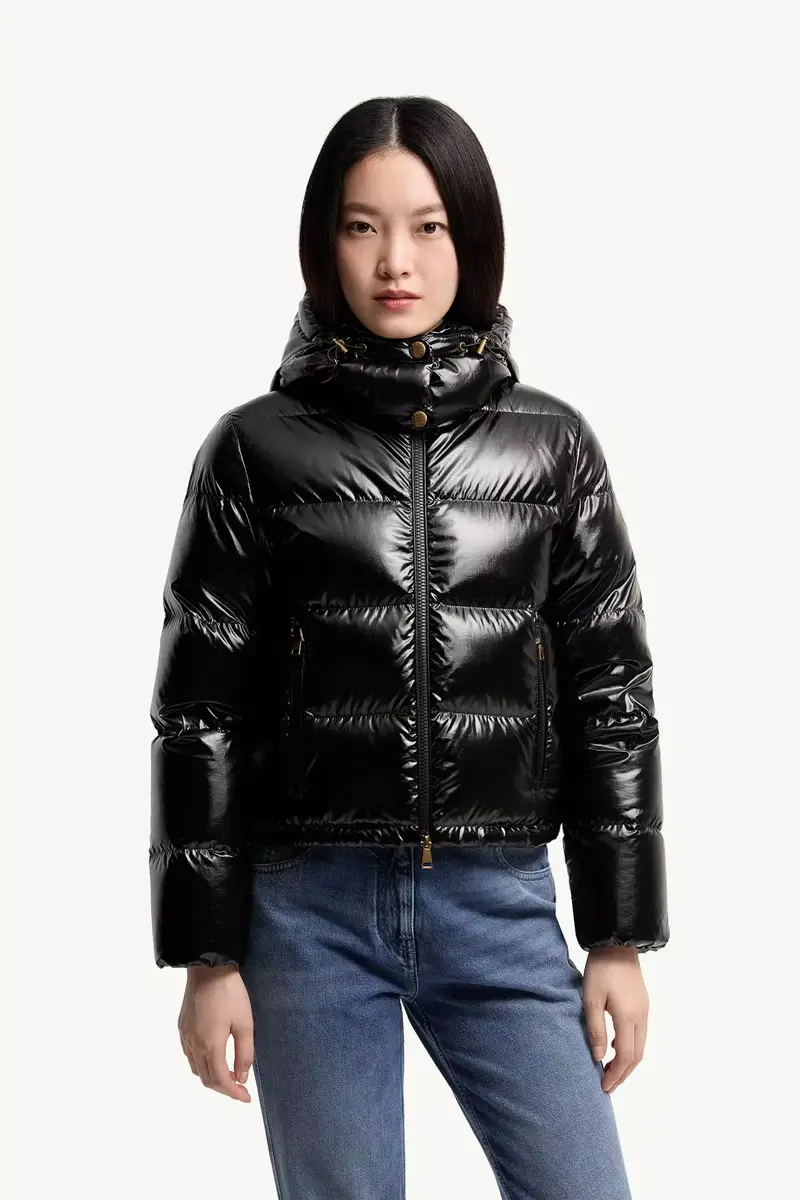 Moncler Niveole Short Down Jacket | Thumbnail 5