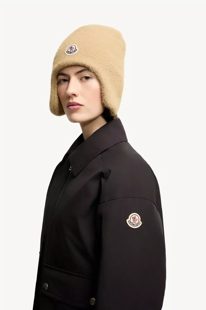 Moncler Rougequeue Short Down Jacket | Thumbnail 4