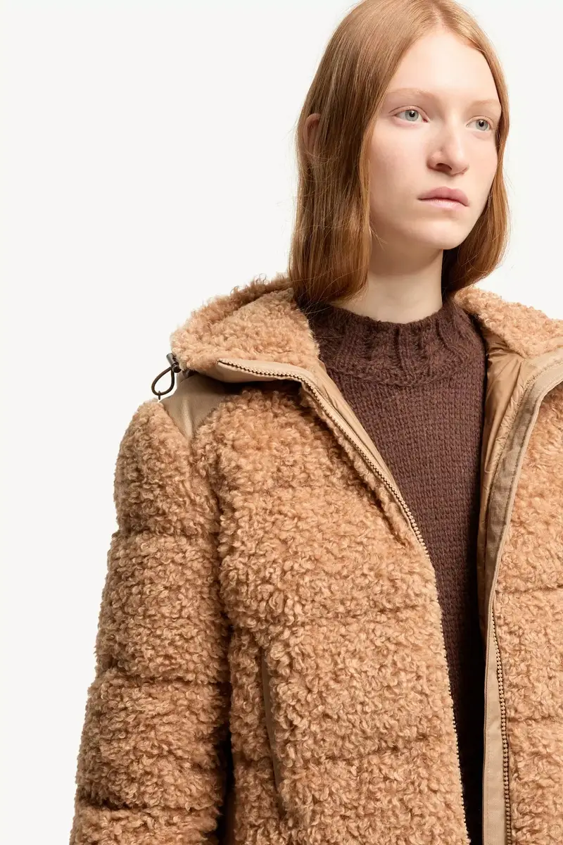 Moncler Alpestre Hooded Teddy Short Down Jacket | Thumbnail 7