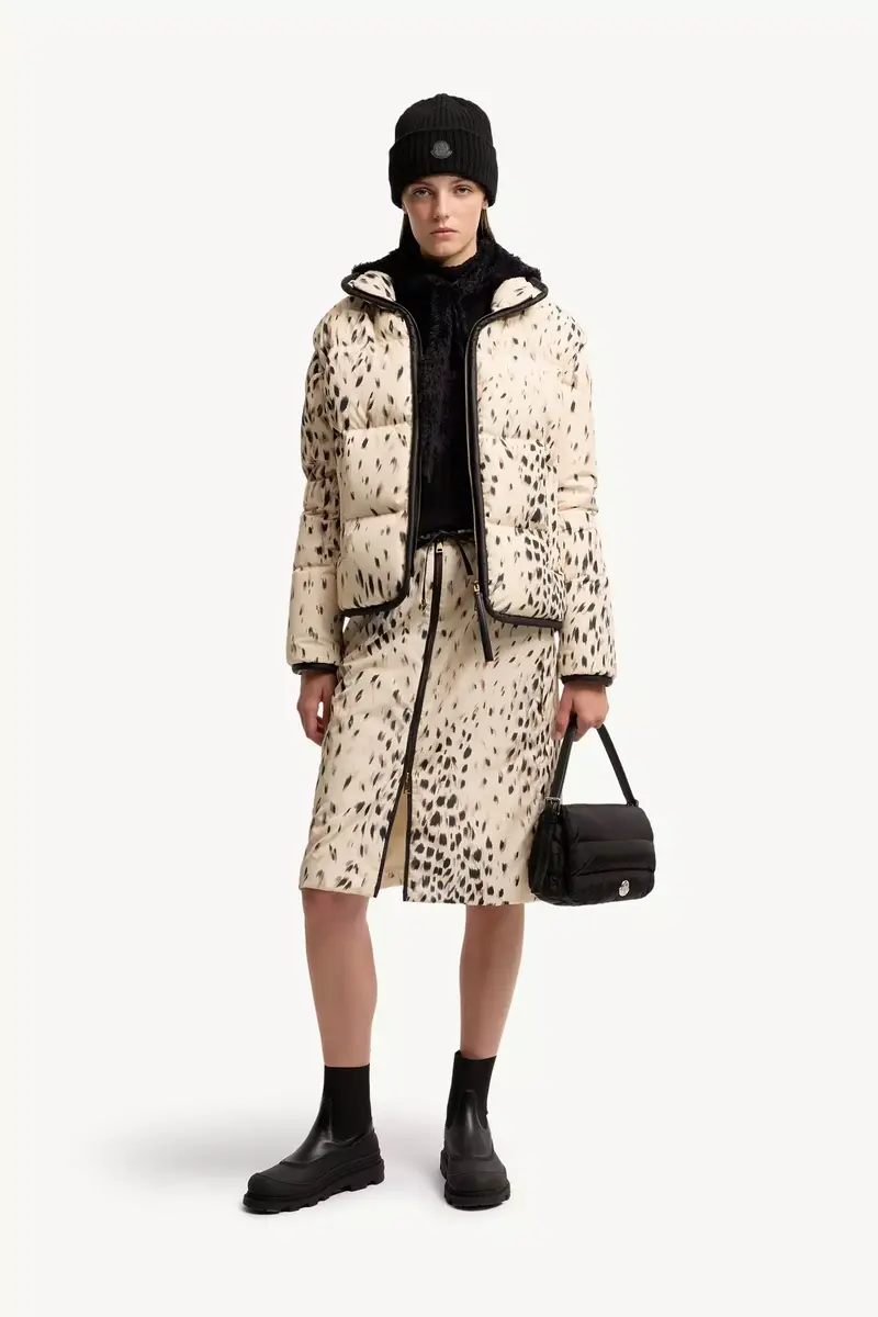 Moncler Animalier Print Padded Knee-length Skirt | Thumbnail 3