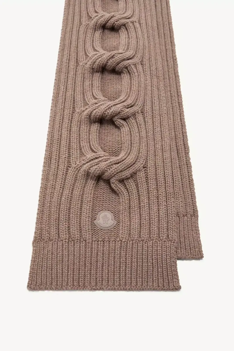 Moncler Chain Knit Wool & Cashmere Scarf | Thumbnail 4