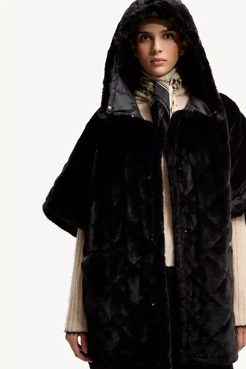 Moncler Reversible Hooded Cape | Thumbnail 10 Moncler Reversible Hooded Cape | Thumbnail 10