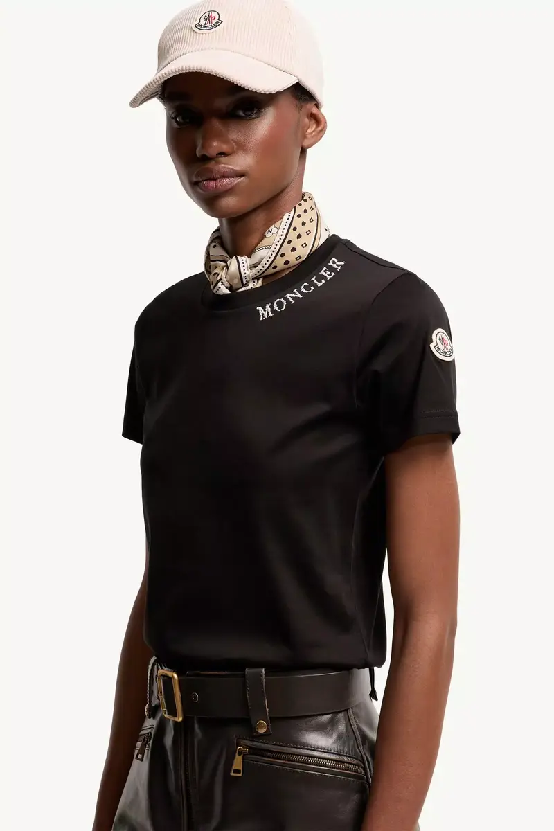 Moncler Sketch Logo Cotton T-shirt | Thumbnail 7 Moncler Sketch Logo Cotton T-shirt | Thumbnail 7