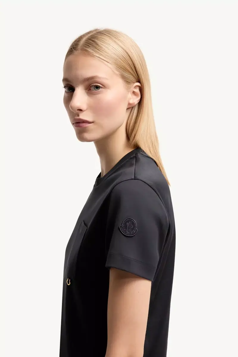 Moncler Metal Logo Cotton T-shirt | Thumbnail 3 Moncler Metal Logo Cotton T-shirt | Thumbnail 3
