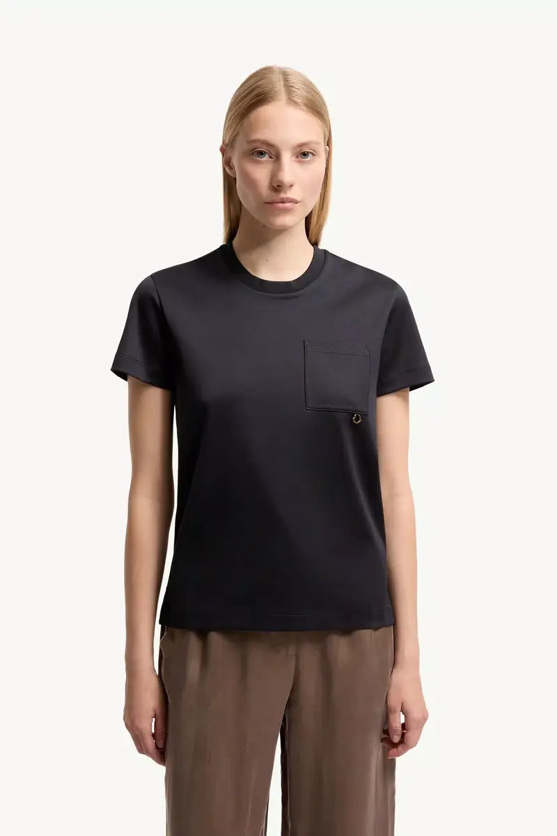 Moncler Metal Logo Cotton T-shirt | Thumbnail 4 Moncler Metal Logo Cotton T-shirt | Thumbnail 4