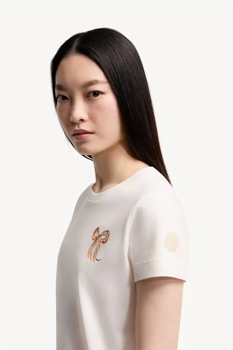 Moncler Embroidered Bow Cotton T-shirt | Thumbnail 3 Moncler Embroidered Bow Cotton T-shirt | Thumbnail 3