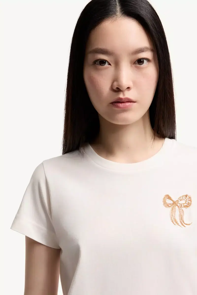 Moncler Embroidered Bow Cotton T-shirt | Thumbnail 6 Moncler Embroidered Bow Cotton T-shirt | Thumbnail 6