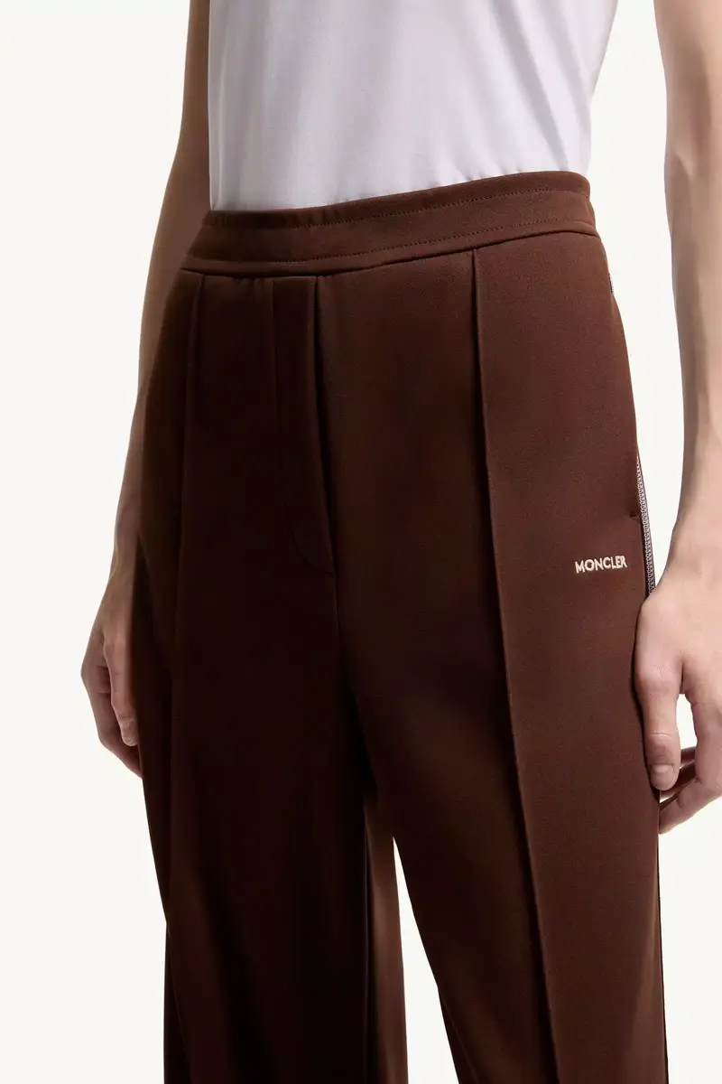 Moncler Tailored Logo Sweatpants | Thumbnail 7 Moncler Tailored Logo Sweatpants | Thumbnail 7