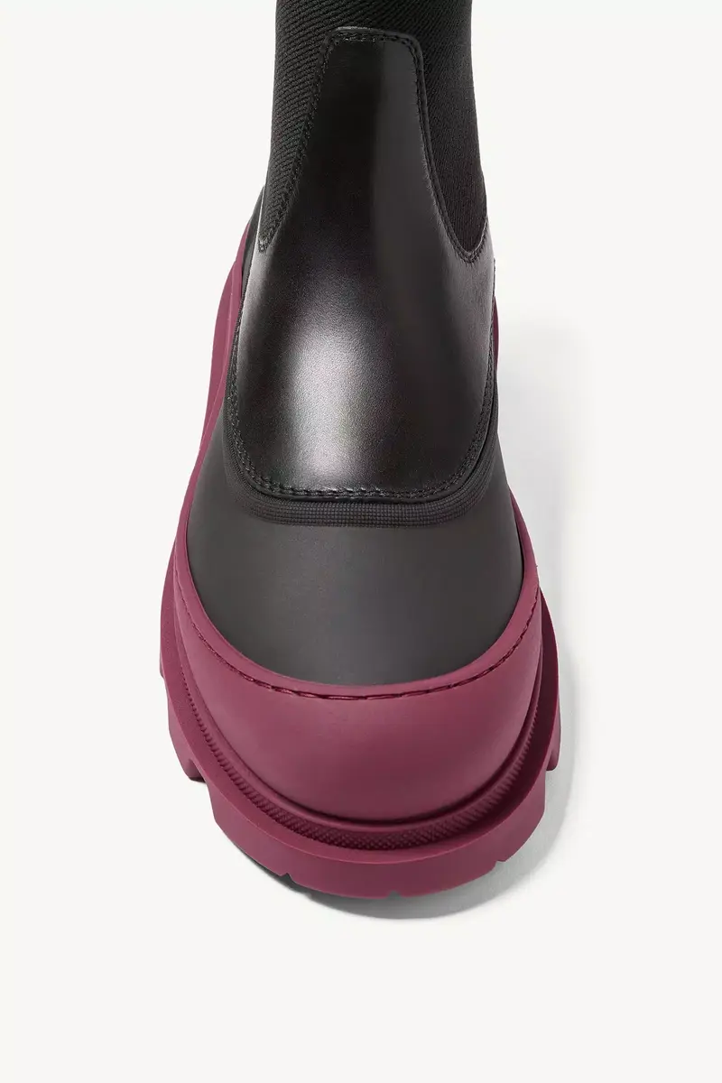 Moncler Vera Edge Leather Ankle Boots | Thumbnail 4 Moncler Vera Edge Leather Ankle Boots | Thumbnail 4