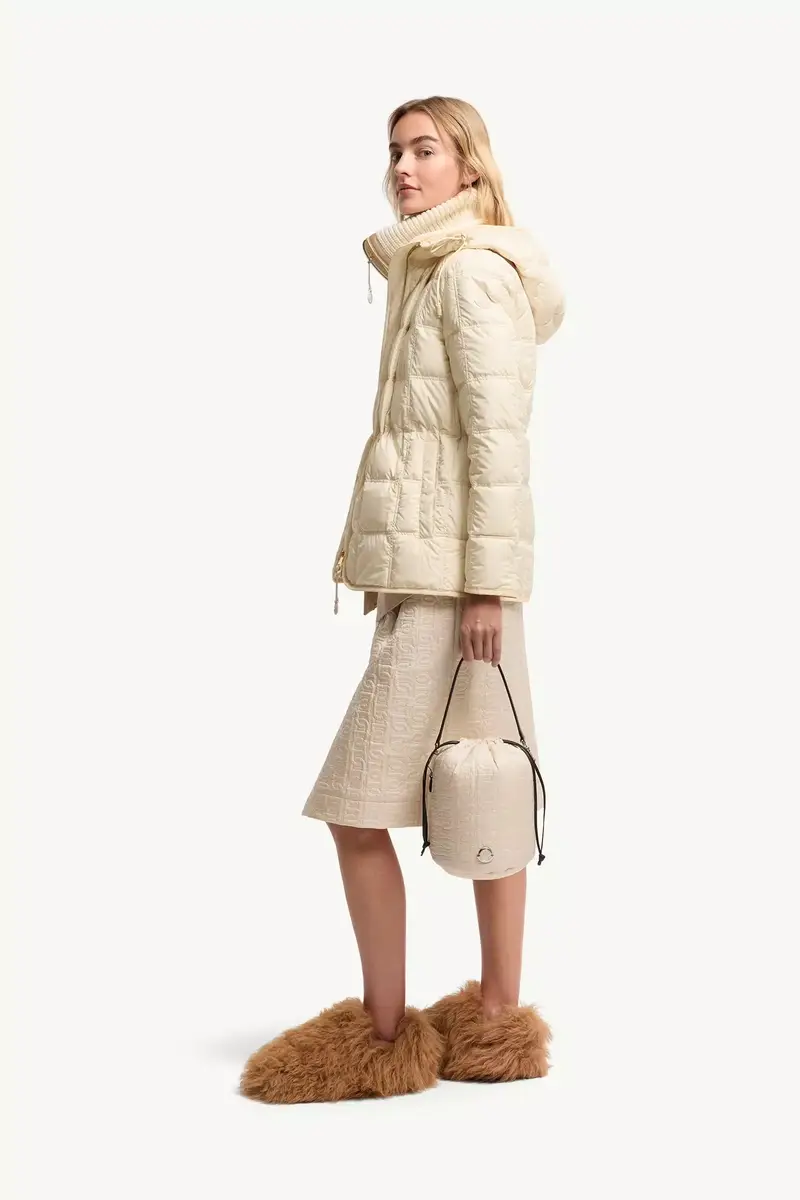 Moncler Caradoc Bucket Bag | Thumbnail 3 Moncler Caradoc Bucket Bag | Thumbnail 3