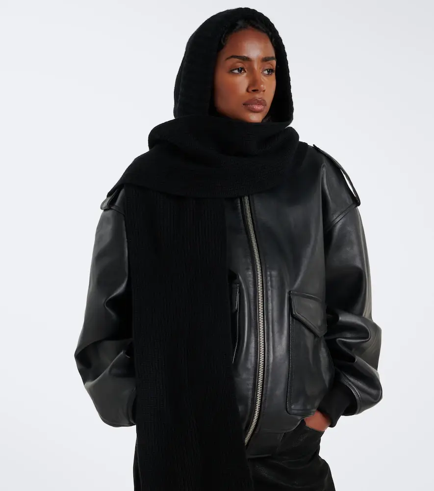 Yves Salomon Wool and cashmere hood | Thumbnail 4 Yves Salomon Wool and cashmere hood | Thumbnail 4