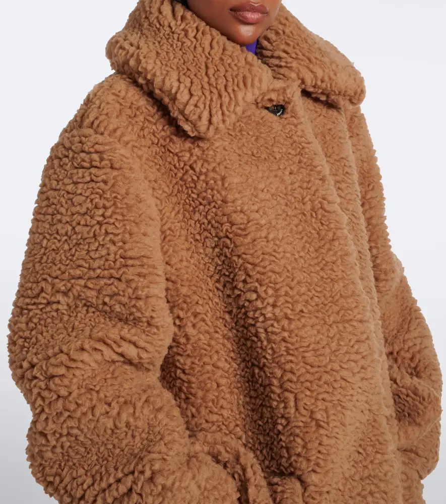 Loewe Wool and silk teddy coat | Thumbnail 5