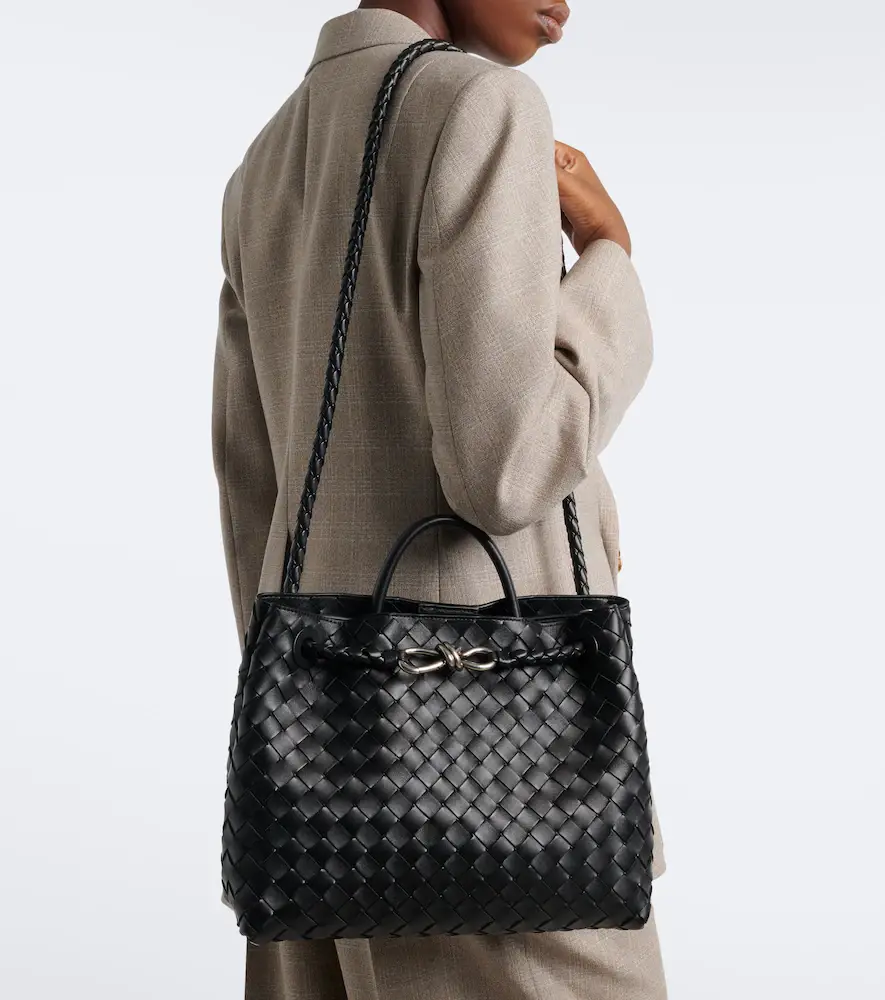 Bottega Veneta Andiamo Intrecciato Large leather top-handle bag | Thumbnail 6 Bottega Veneta Andiamo Intrecciato Large leather top-handle bag | Thumbnail 6
