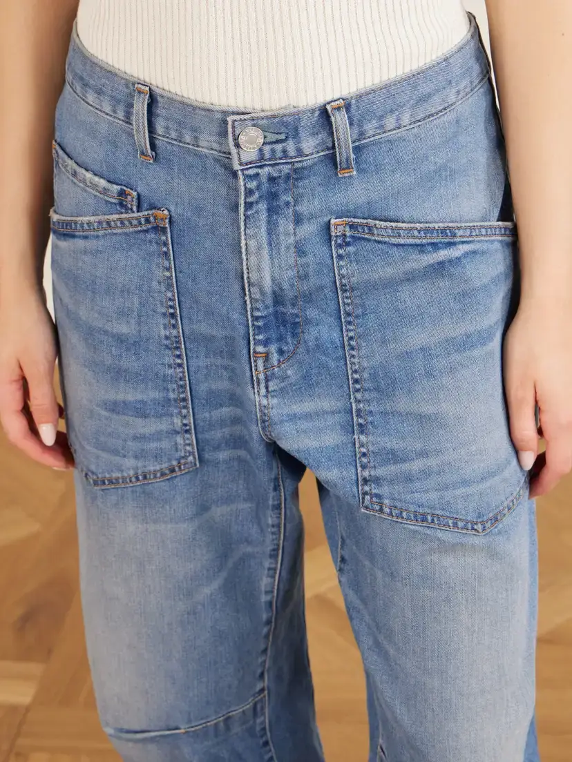 Nili Lotan Shon Boyfriend Tapered Jeans | Thumbnail 5