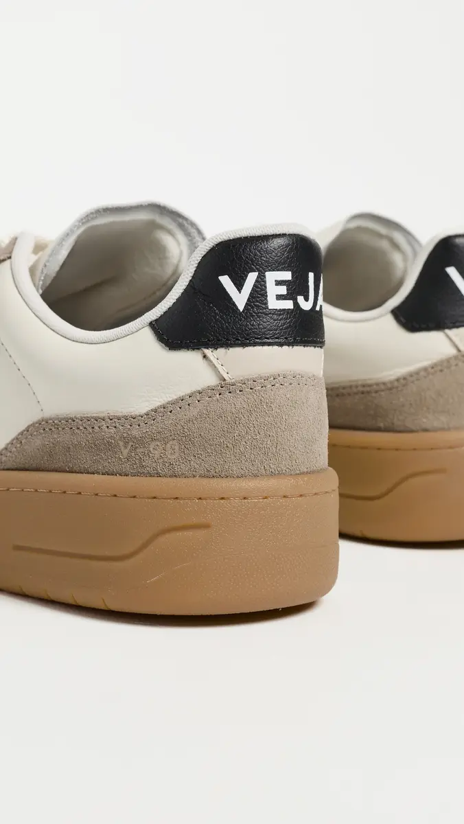 Veja V-90 Sneakers | Thumbnail 3 Veja V-90 Sneakers | Thumbnail 3