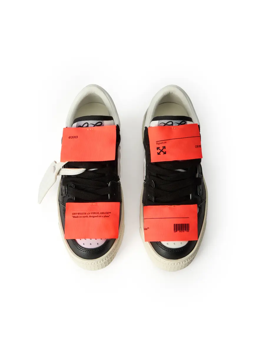 Off-White Low Top 3.0 Off Court Sneakers | Thumbnail 4 Off-White Low Top 3.0 Off Court Sneakers | Thumbnail 4