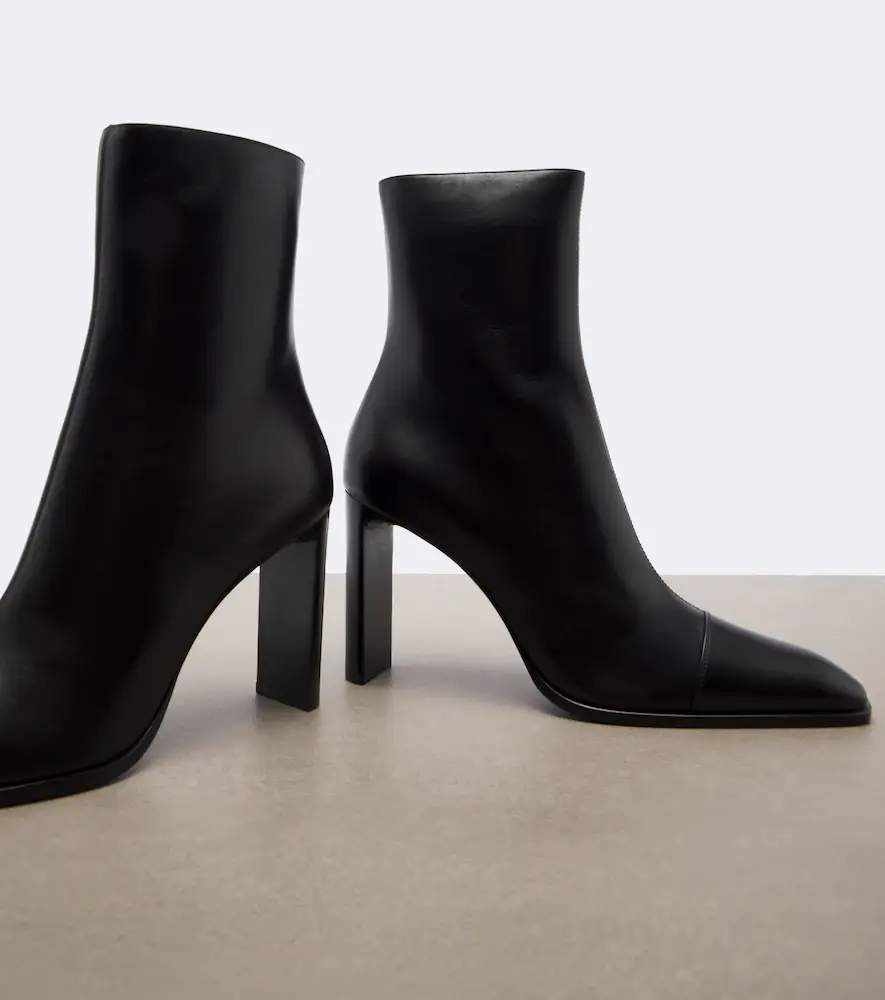 Saint Laurent Venetia leather ankle boots | Thumbnail 4 Saint Laurent Venetia leather ankle boots | Thumbnail 4